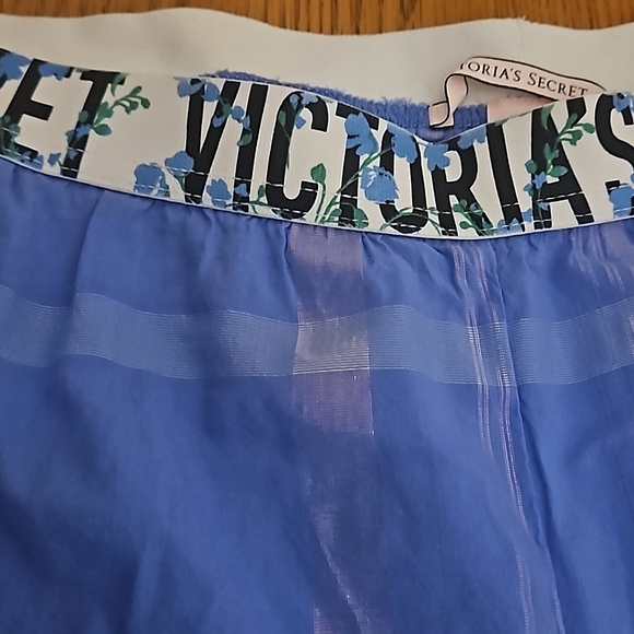 Victoria's Secret PINK Plaid Floral Pajama Pants/ L - Picture 4 of 8